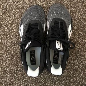 Like new women’s Nano x shoes